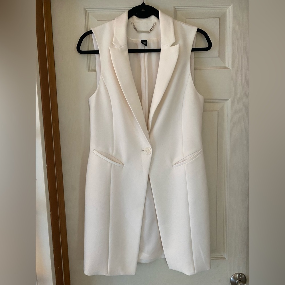 Accepting offers- Sleeveless Long Blazer Vest